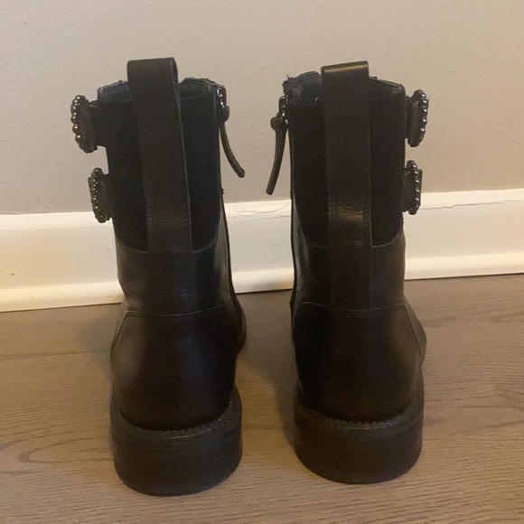 Black ZARA Combat Boots in Leather with Buckles 9 - Picture 8 of 9